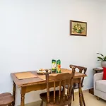 Marija Close To Old Town Апартаменты