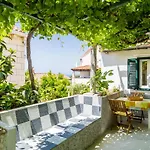 Marija Close To Old Town شقة